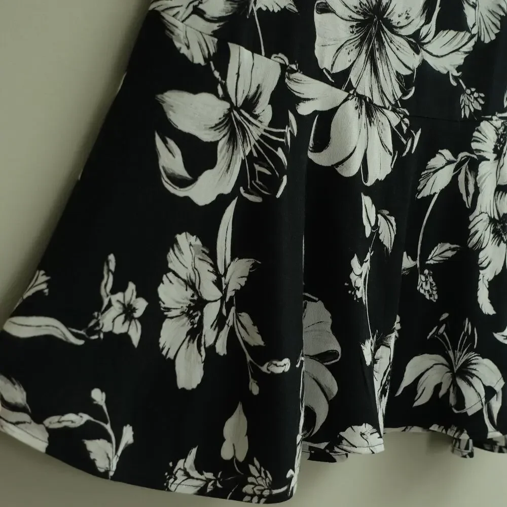 White House Black Market Womens Flutter Mini Skirt White Floral Pattern Size 8
